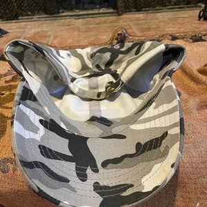 Curved brim Adjustable Camoflauge Grey Baseball Cap
